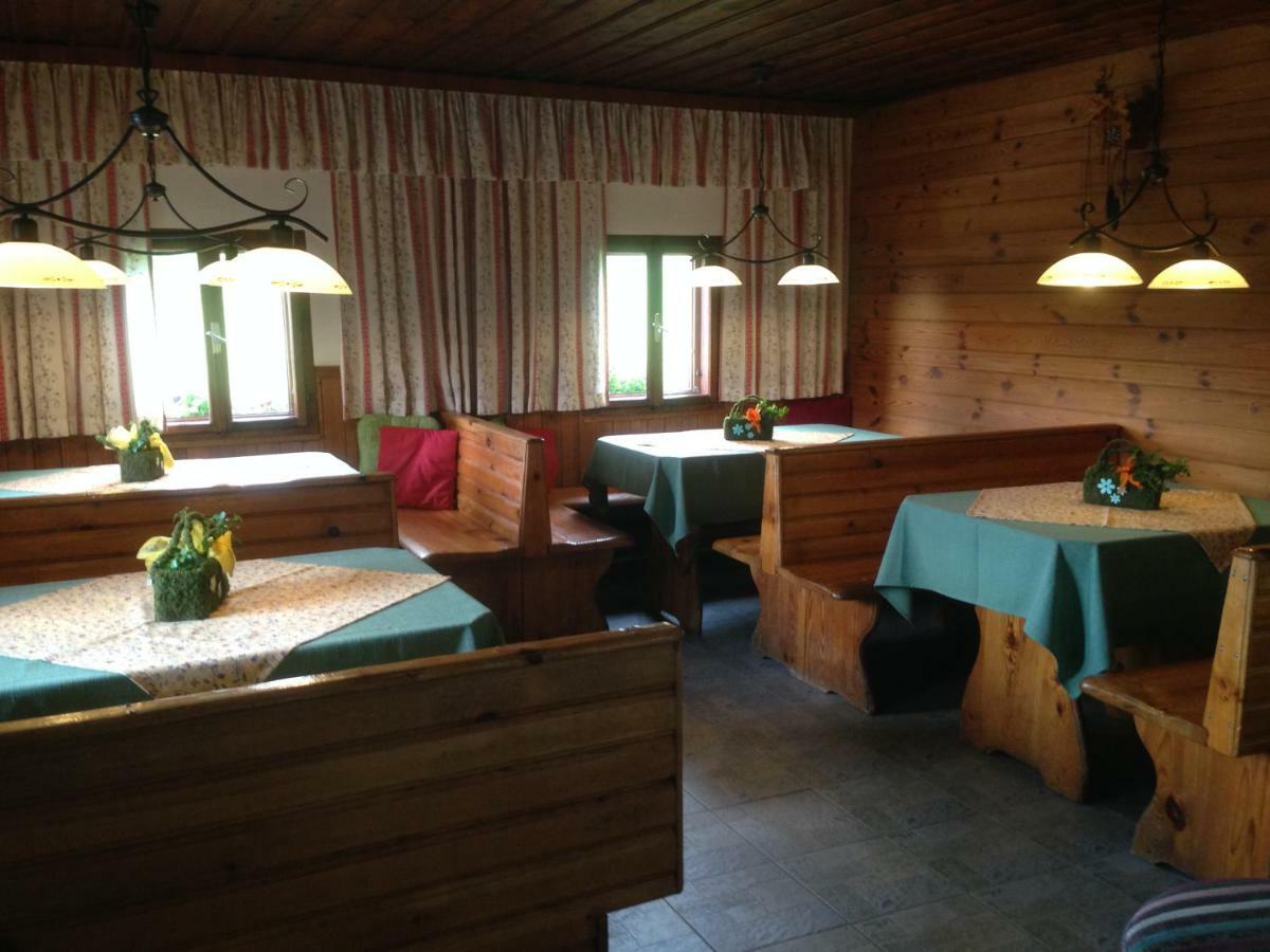 Alpengasthof Hoiswirt Modriach Ngoại thất bức ảnh